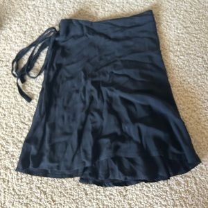 BLACK BRANDY MELVILLE WRAP SKIRT